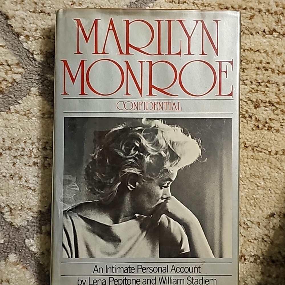 Lena Pepitone and 1 moreMarilyn Monroe Confidential: An Intimate Personal Acco